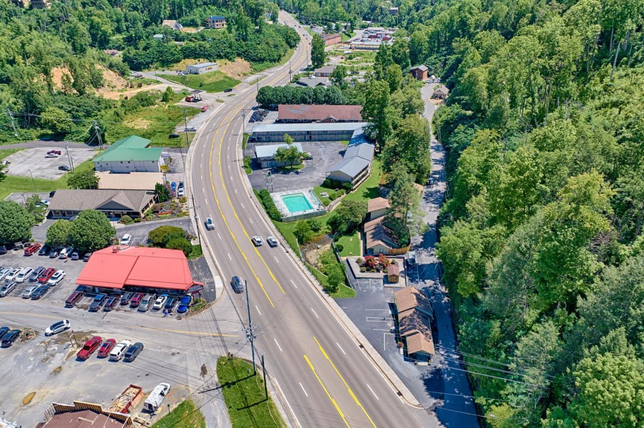 Newly Remodeled Motel In Gatlinburg! Экстерьер фото